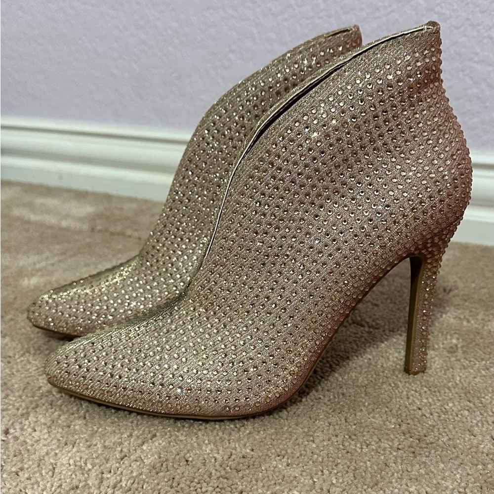 Anne Michelle Front Slit Booties